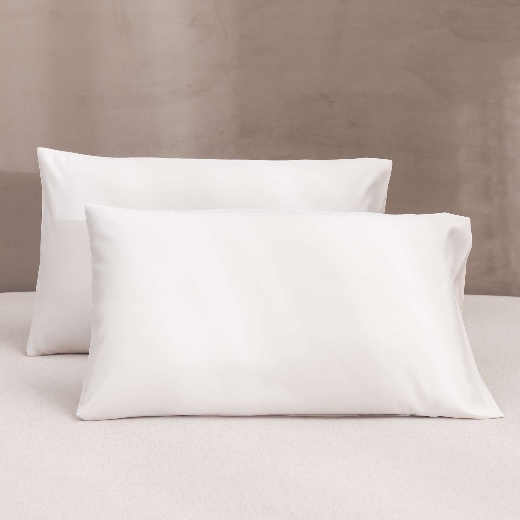 Microfiber Cream White Bed Sheet 4-Piece Set