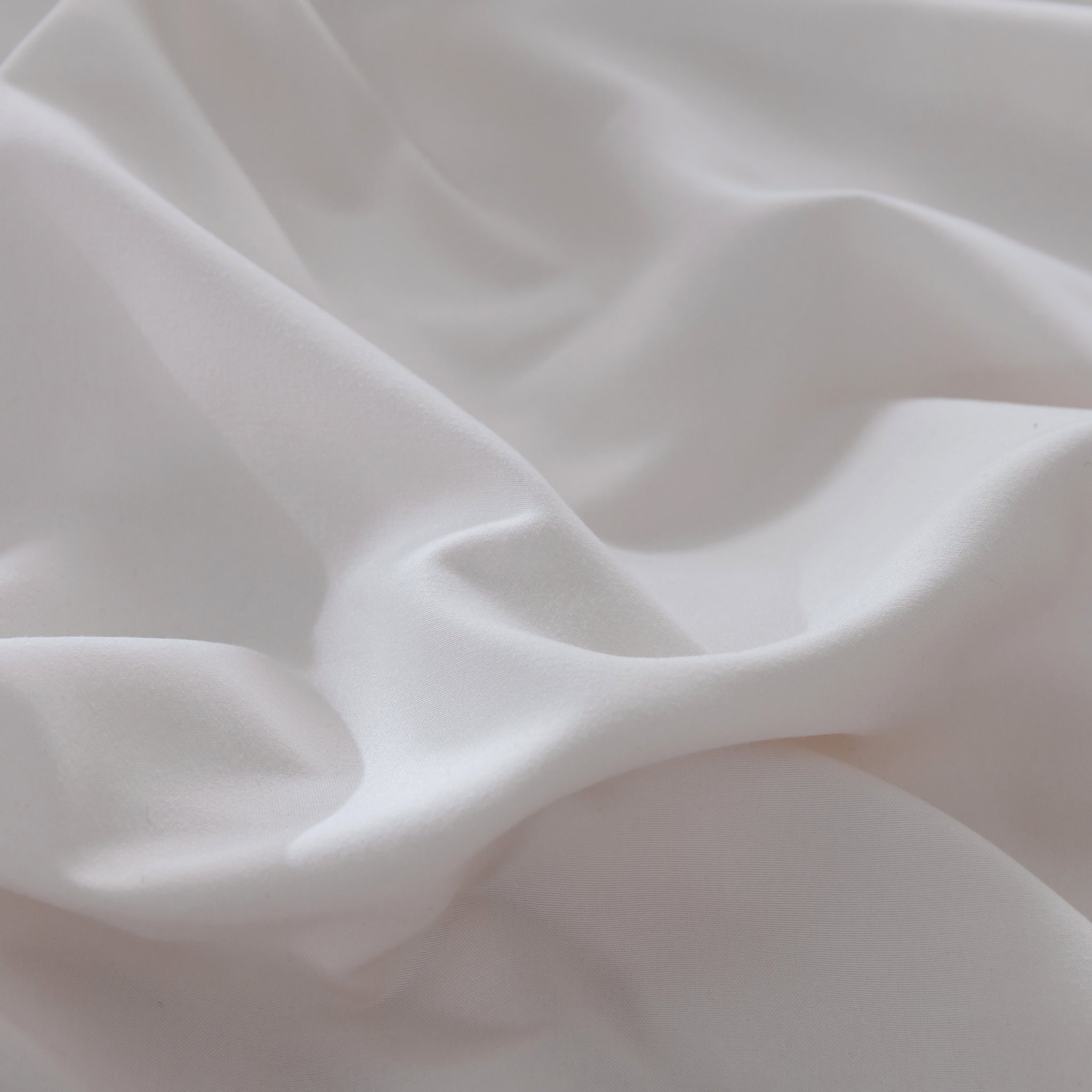 Microfiber Cream White Bed Sheet 4-Piece Set